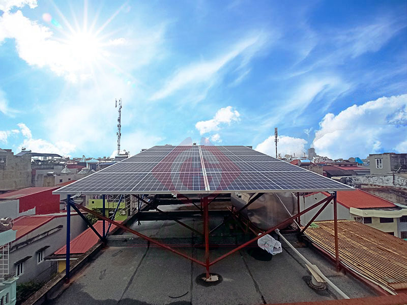Lắp điện mặt trời tại Hải Phòng hệ lưu trữ Hybrid 5.4 kW – Hoàng Gia Solar  