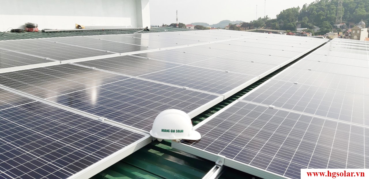 Thi công lắp đặt điện mặt trời hòa lưới 25kw cho khách sạn tại Quảng Ninh